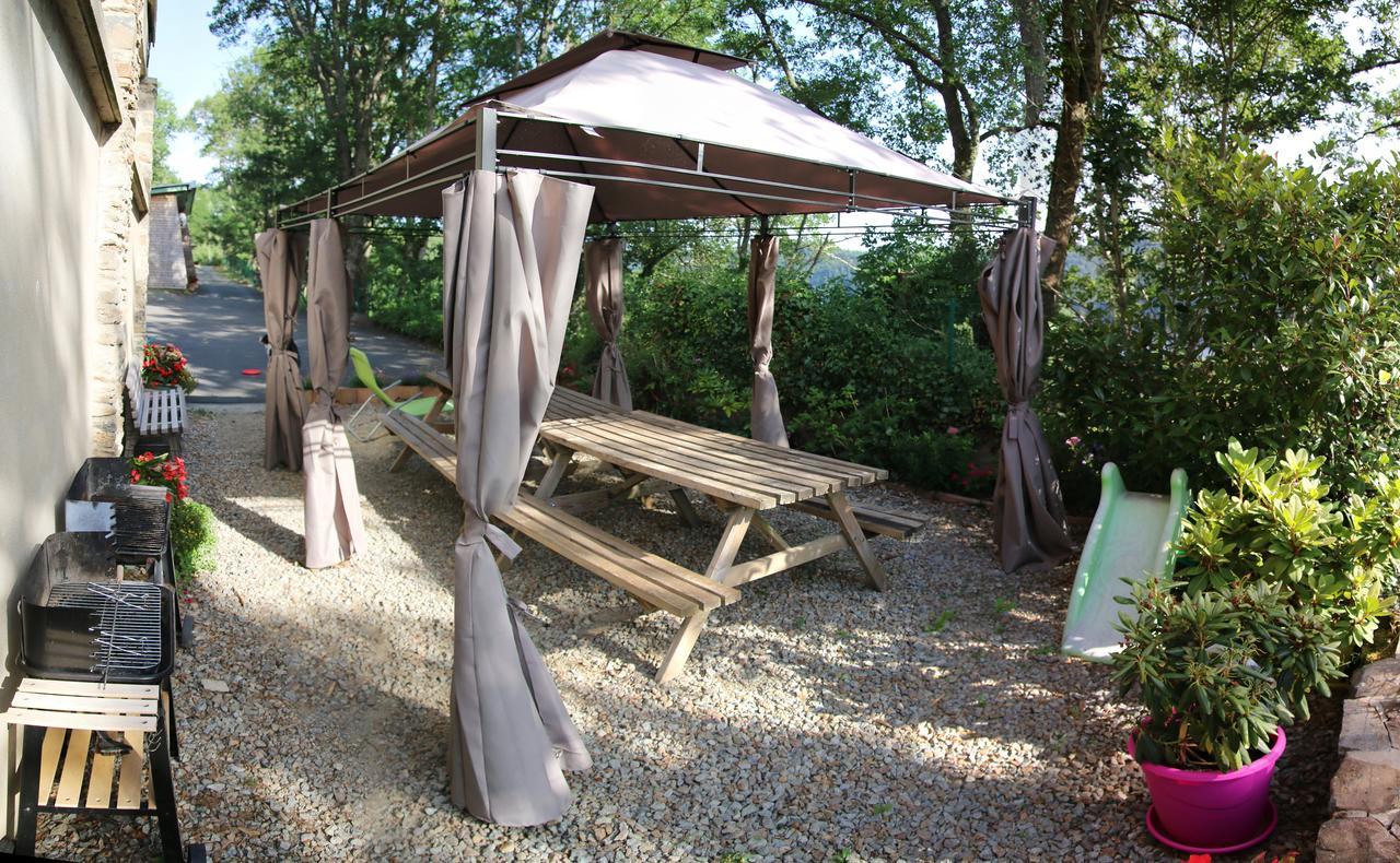 Le Grand Val Bed & Breakfast Lavastrie Bagian luar foto