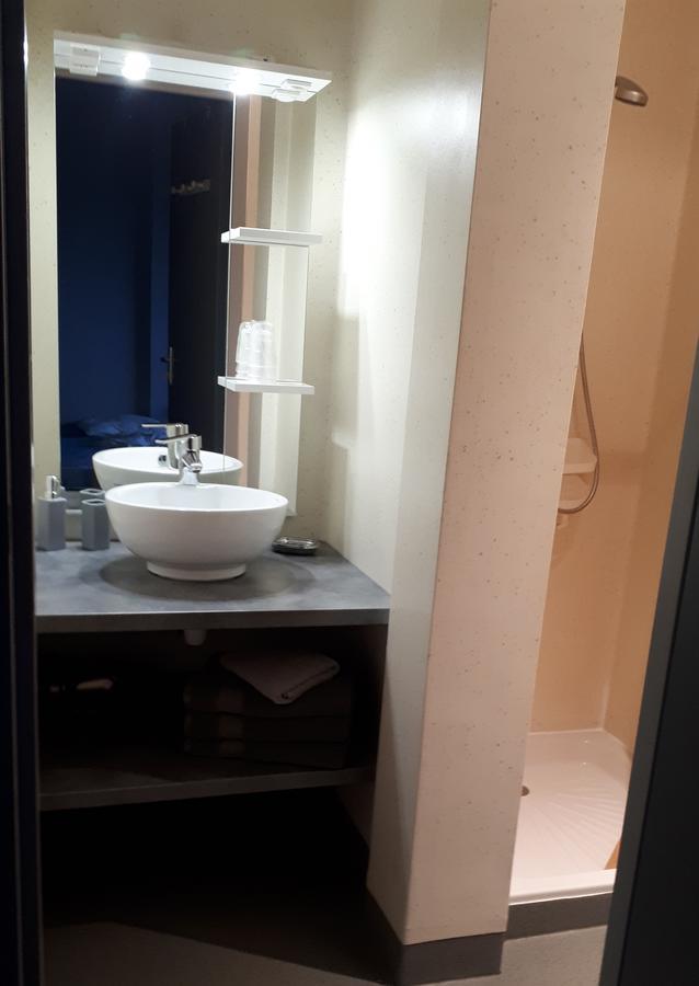 Le Grand Val Bed & Breakfast Lavastrie Bagian luar foto