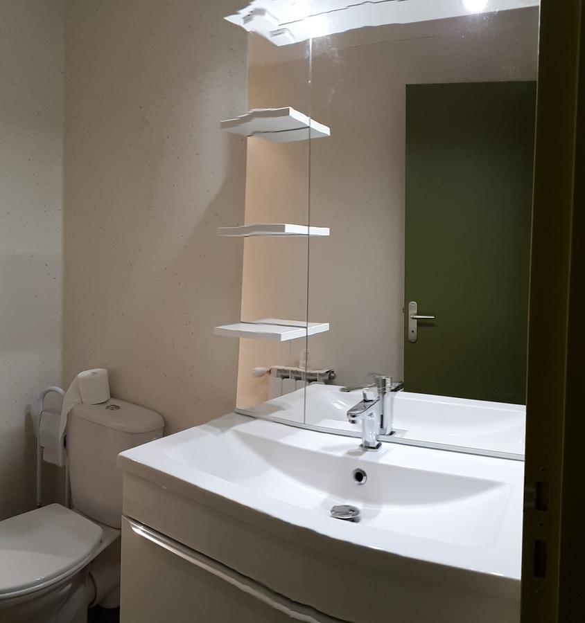 Le Grand Val Bed & Breakfast Lavastrie Bagian luar foto