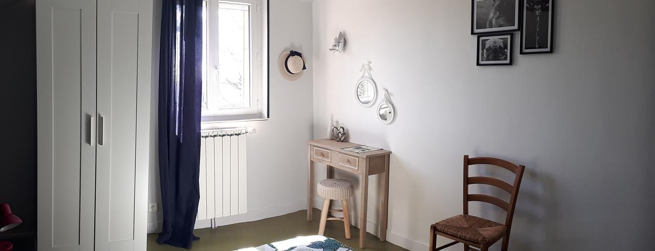 Le Grand Val Bed & Breakfast Lavastrie Bagian luar foto