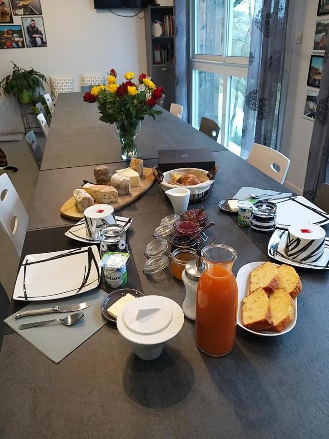 Le Grand Val Bed & Breakfast Lavastrie Bagian luar foto
