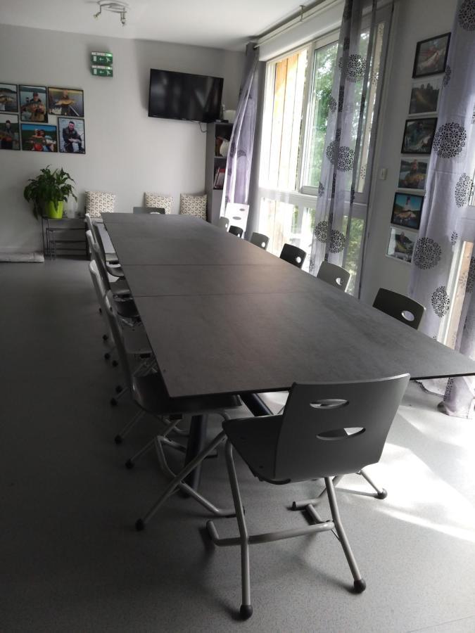 Le Grand Val Bed & Breakfast Lavastrie Bagian luar foto