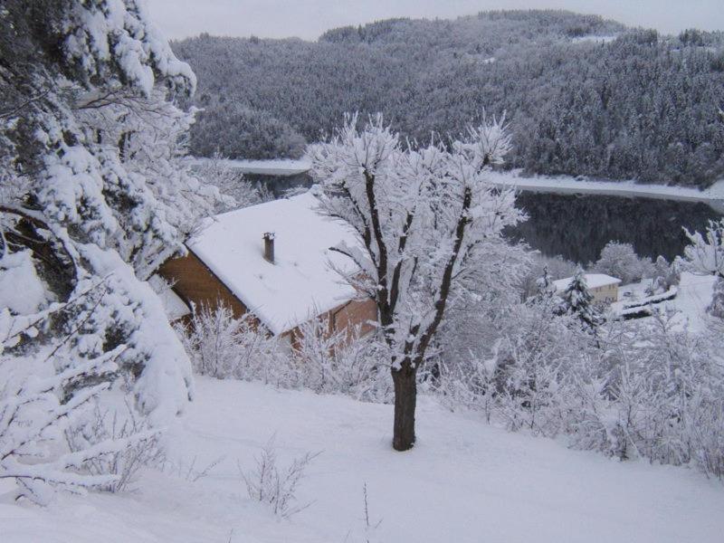 Le Grand Val Bed & Breakfast Lavastrie Bagian luar foto