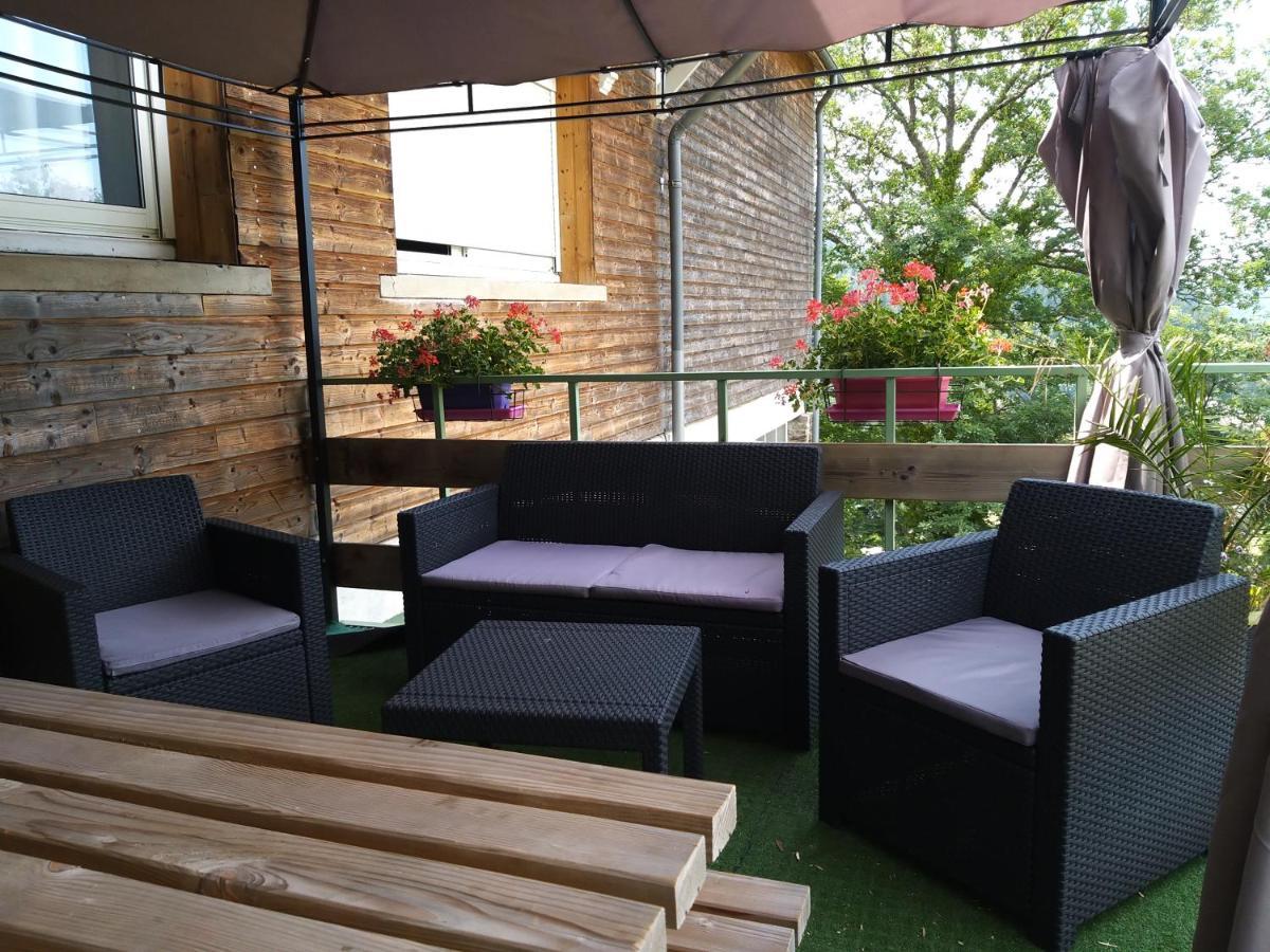 Le Grand Val Bed & Breakfast Lavastrie Bagian luar foto